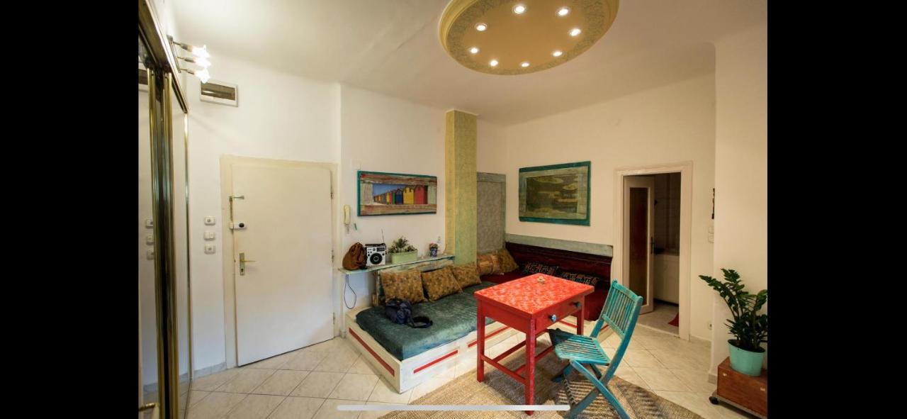 Cosy Art Flat In Downtown Apartment Budapest