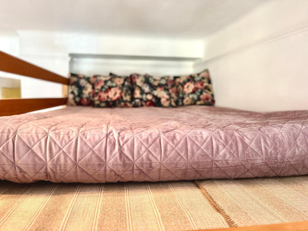 Cosy Art Flat In Downtown Appartamento Budapest