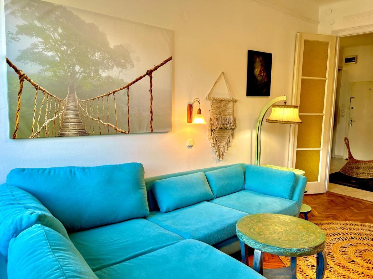 Cosy Art Flat In Downtown *